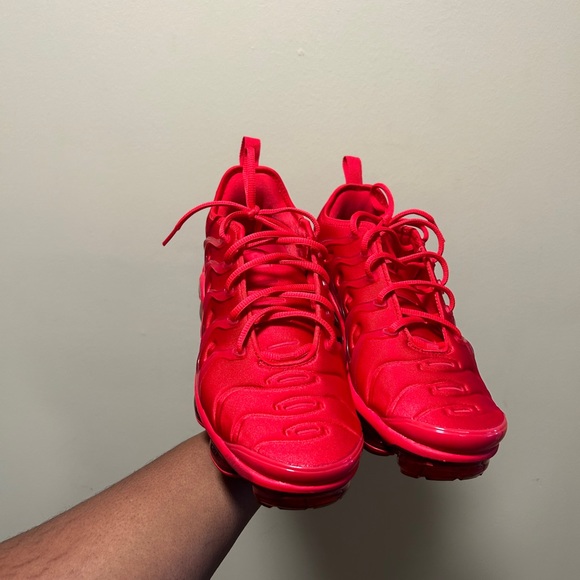 New NIKE Air Max Plus Red - Picture 3 of 3